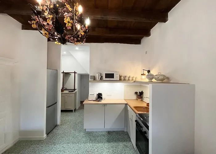 Housica & Co 2 Ucciani